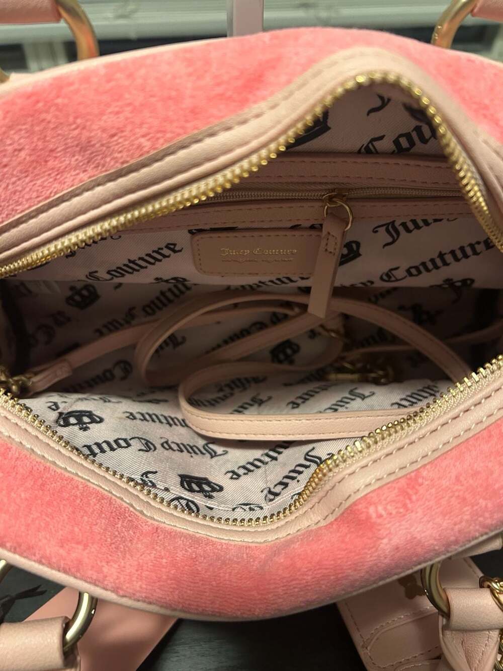Juicy Couture Juicy Lovers Club Bowler Bag Pink Lemonade Velour - Picture 4 of 7